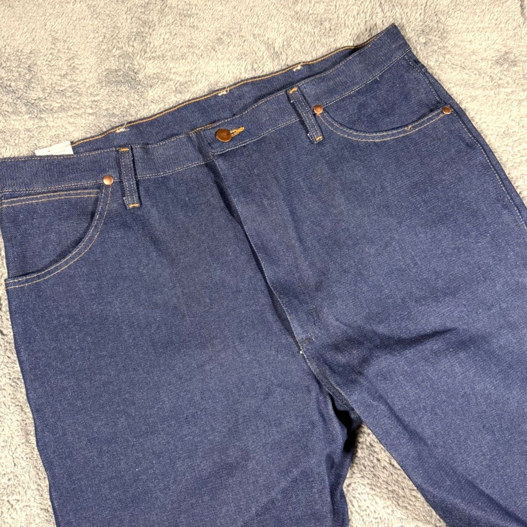Wrangler VINTAGE Wrangler Cowboy Cut Original Fit Jeans in Dark Wash Blue Mens 38x38 Bootcut Denim Cotton Pockets Stretch 5-Pocket Rodeo Workwear Size US 38 / EU 54 - 4 Thumbnail