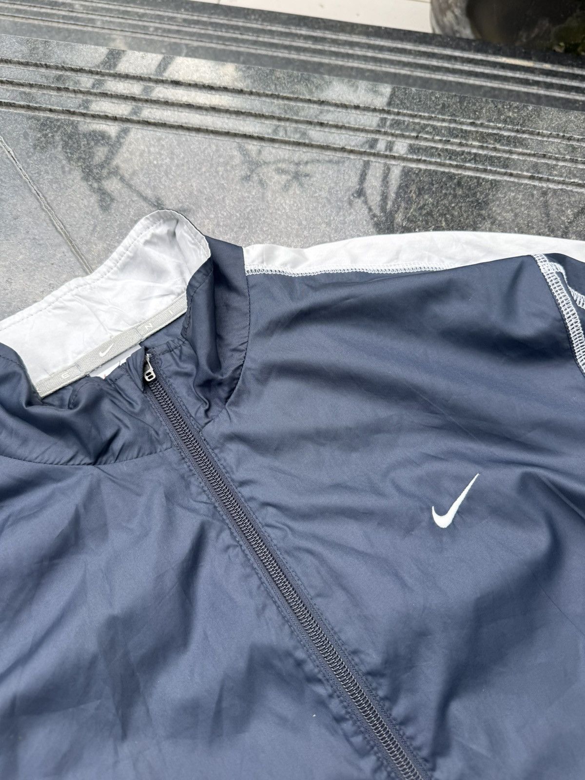 Nike 90’s NIKE RARE SWOOSH LOGO Y2K VINTAGEZIP NYLON JACKET RETRO Size US L / EU 52-54 / 3 - 5 Thumbnail