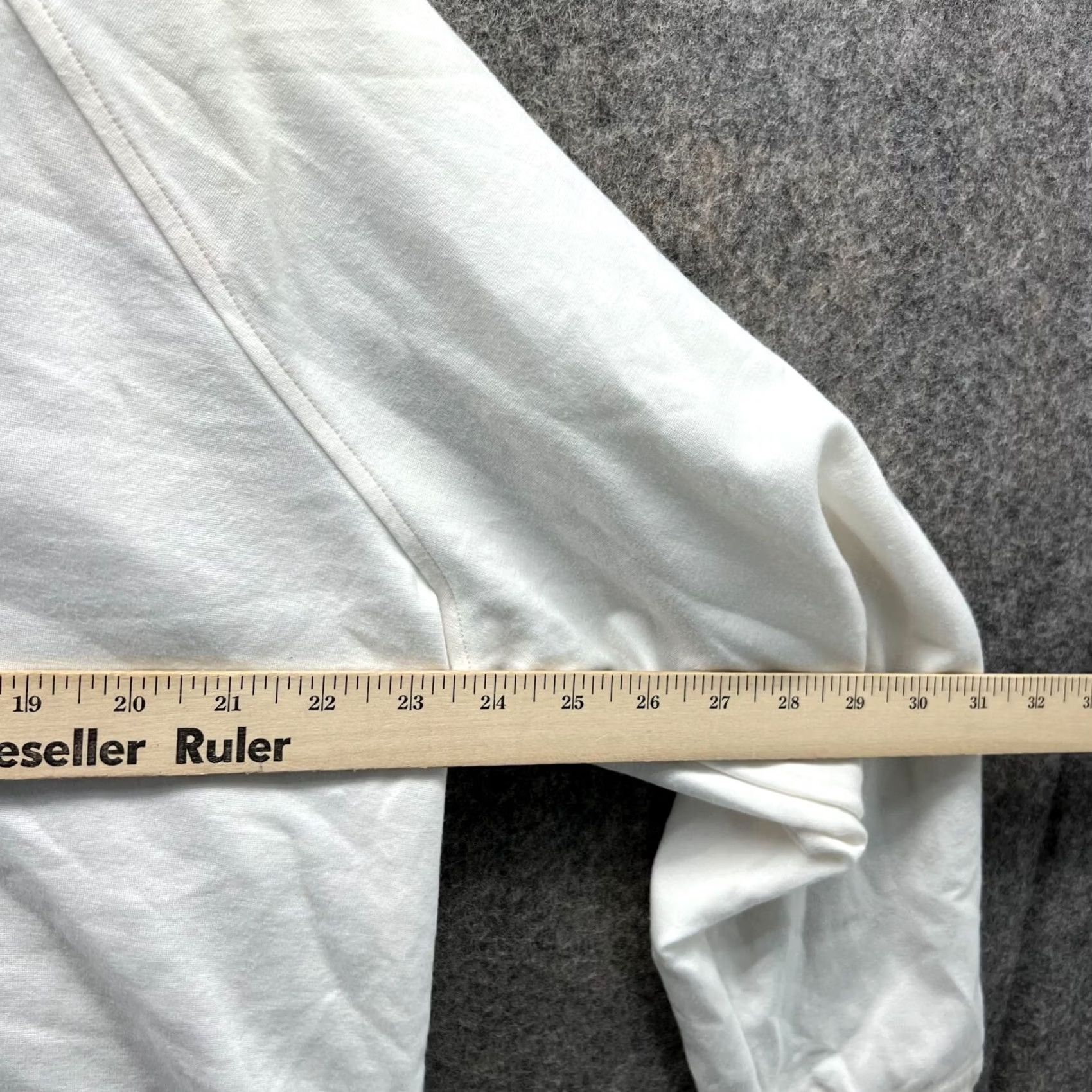 Athleta Athleta Sweatshirt Women 1X White Full Zip Pullover All Seasons Modern Regular Sleeve Long Zip Closure Activewear Winter Spring Fall Men? Ladies Size XL / US 12-14 / IT 48-50 - 3 Thumbnail