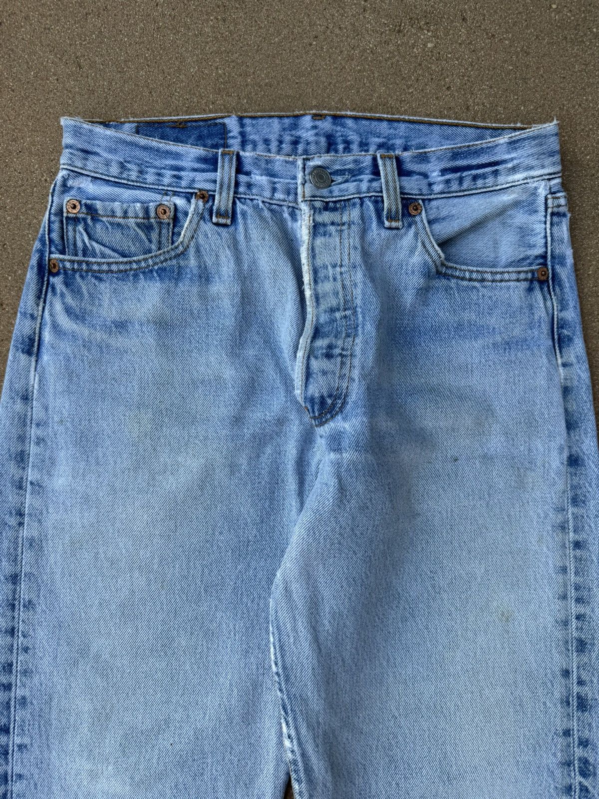Levi's × Vintage Vintage 90’s Levi’s 501xx Buttonfly Straight Leg Jeans 29x28 Size US 29 - 4 Thumbnail