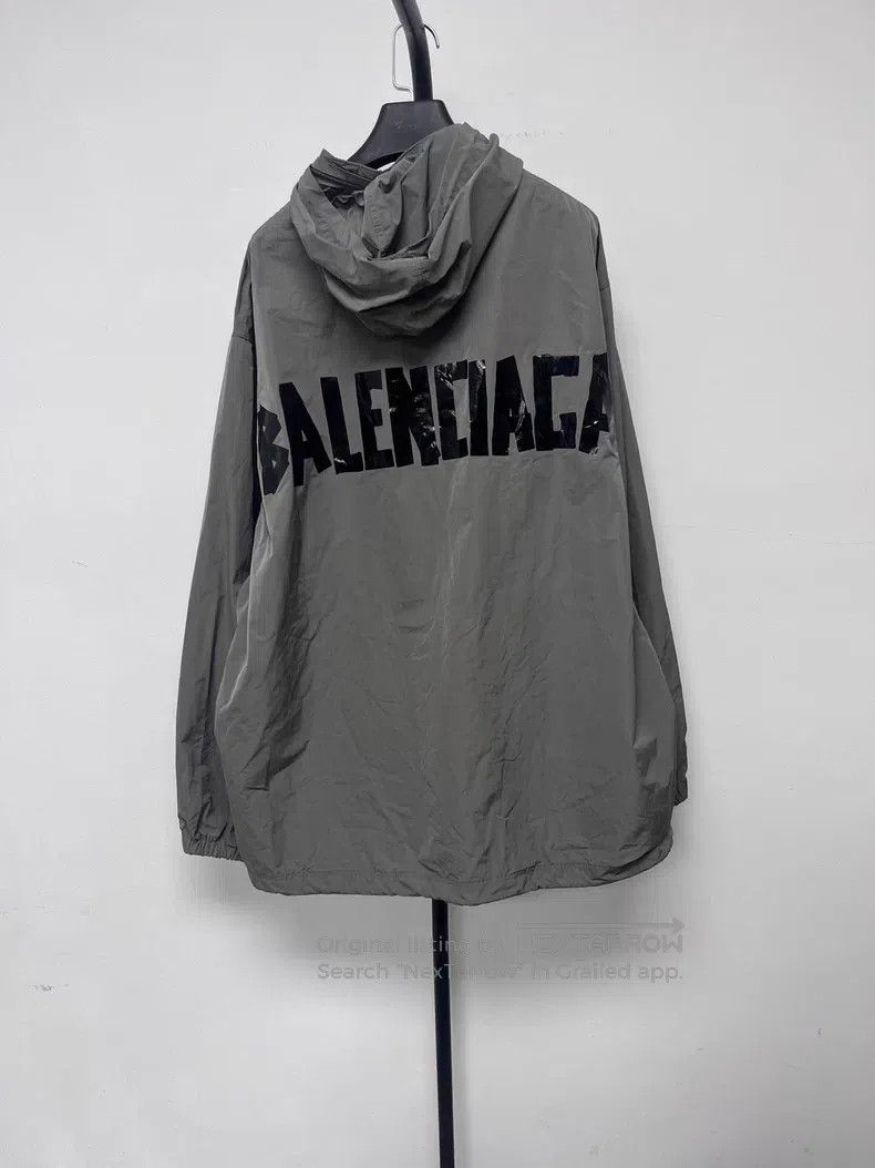 Balenciaga Balenciaga Logo Letter Printed Sun Protection Hooded Jacke Size US S / EU 44-46 / 1 - 1 Thumbnail