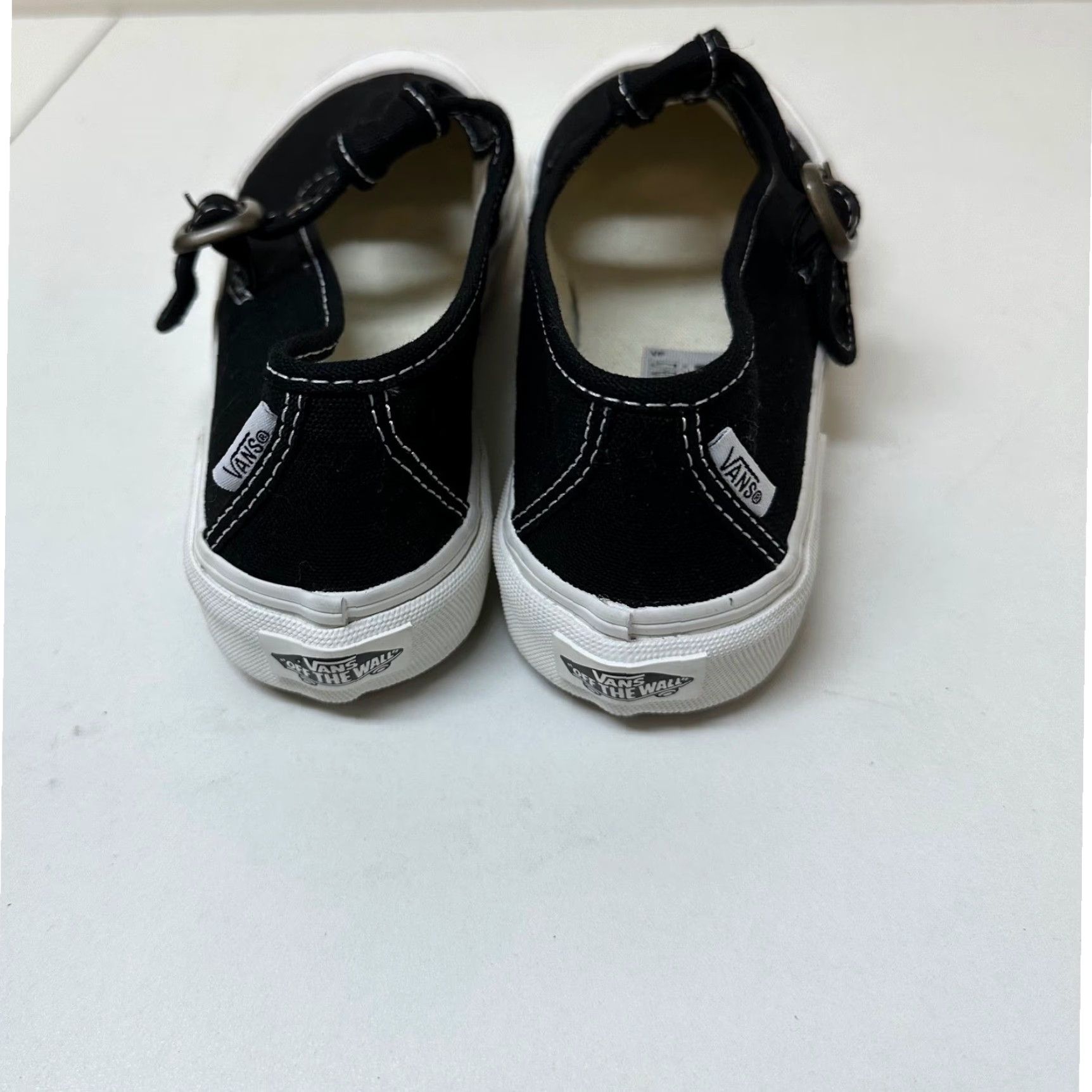 Vans VANS Mary Jane Black Canvas Sneakers Women's 6.0 Buckle Strap Flat Canvas Casual Shoes Men’s 4.5 Winter Fall Spring Summer Women’s Shoes Size US 6 / IT 36 - 5 Thumbnail
