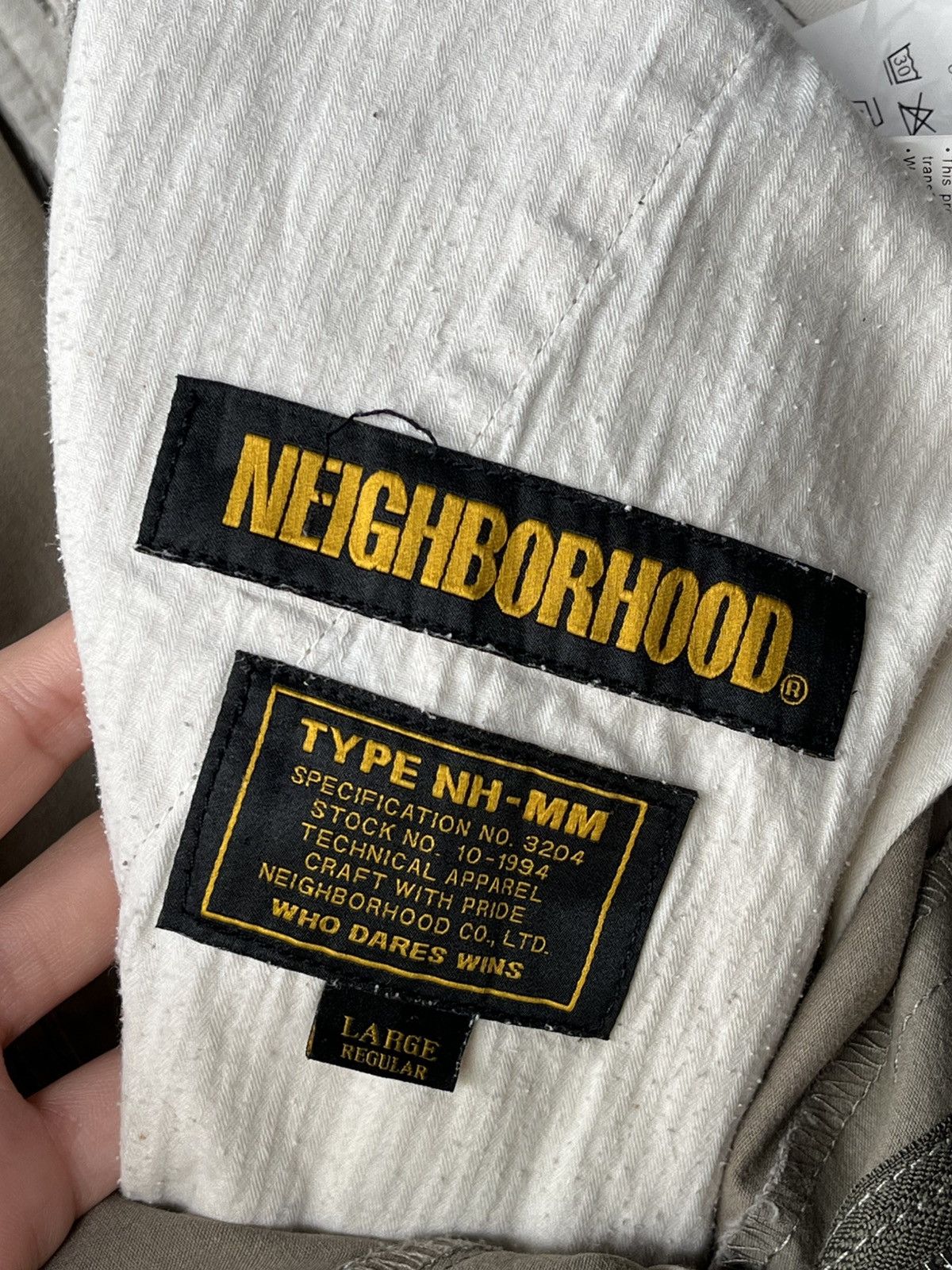 Neighborhood Neingborhood brown cargo shorts Size US 44 / EU 60 - 10 Thumbnail