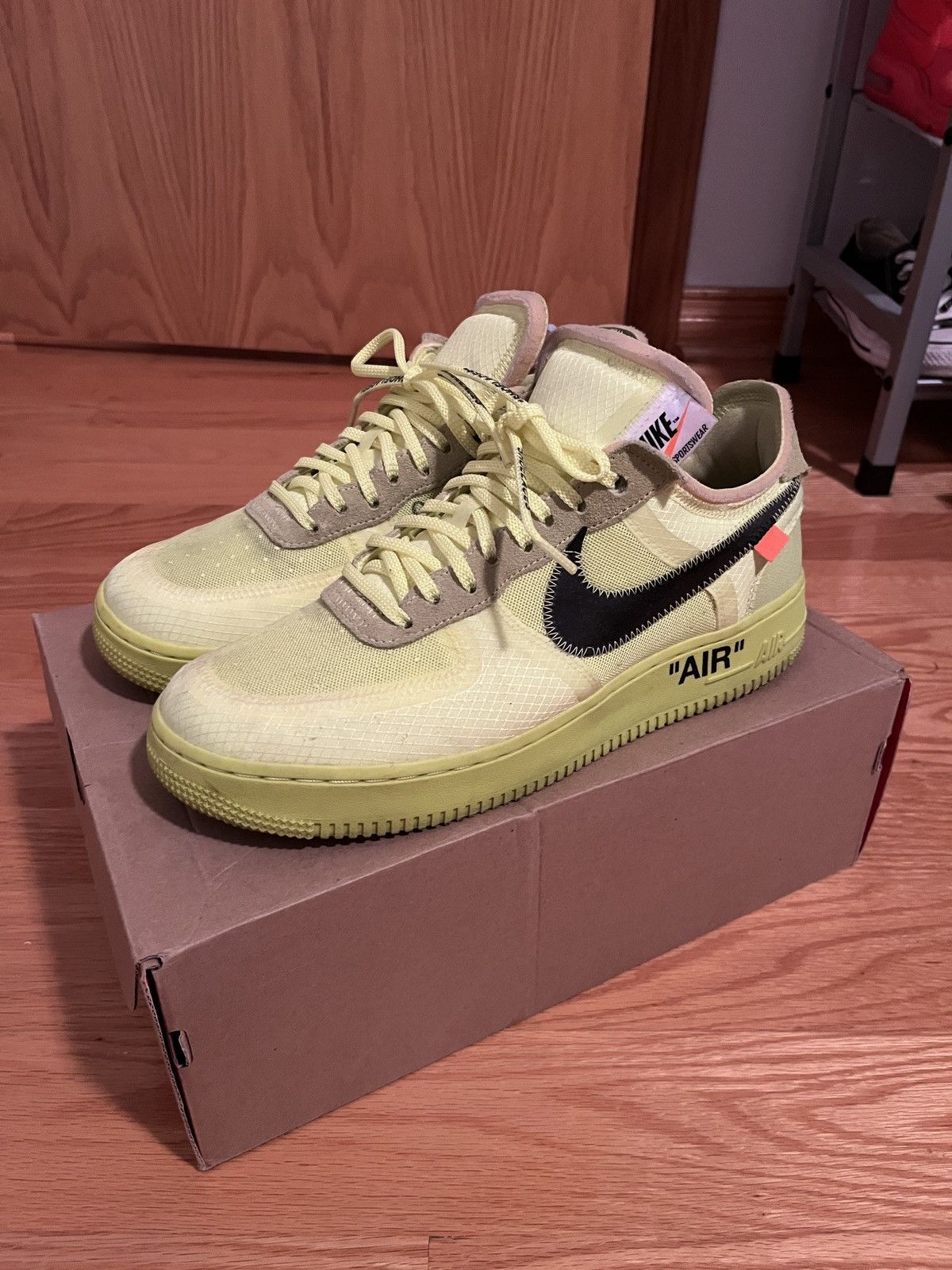 Nike × Off-White Nike Air Force 1 Low Off-White Volt Size US 9.5 / EU 42-43 - 3 Thumbnail