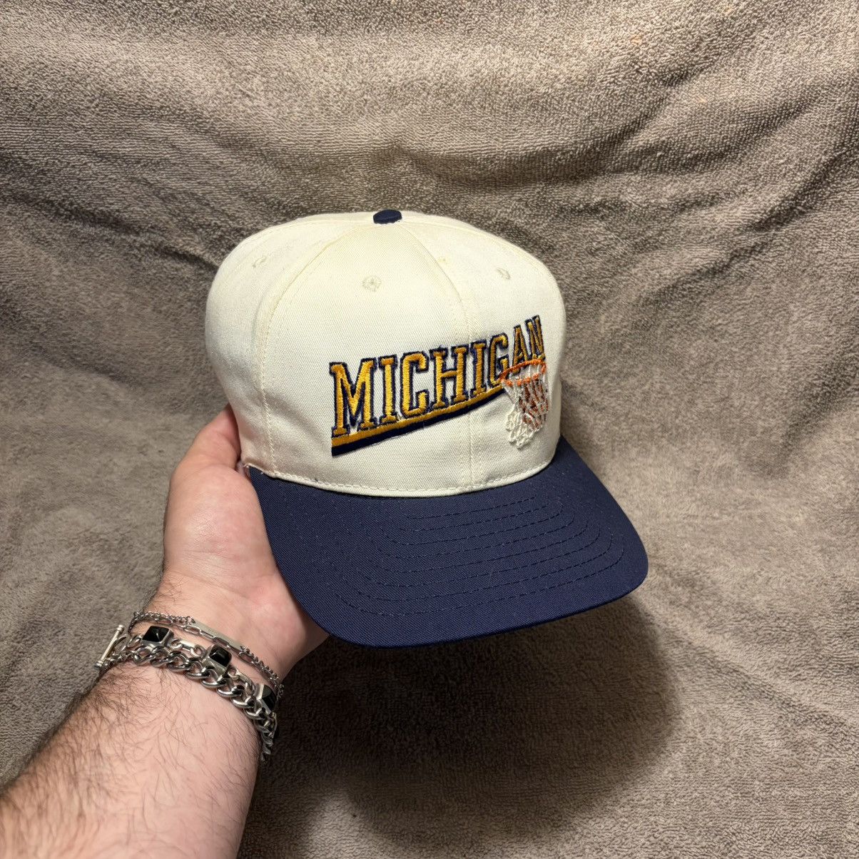Vintage 90s Michigan Wolverines Basketball SnapBack Hat USA