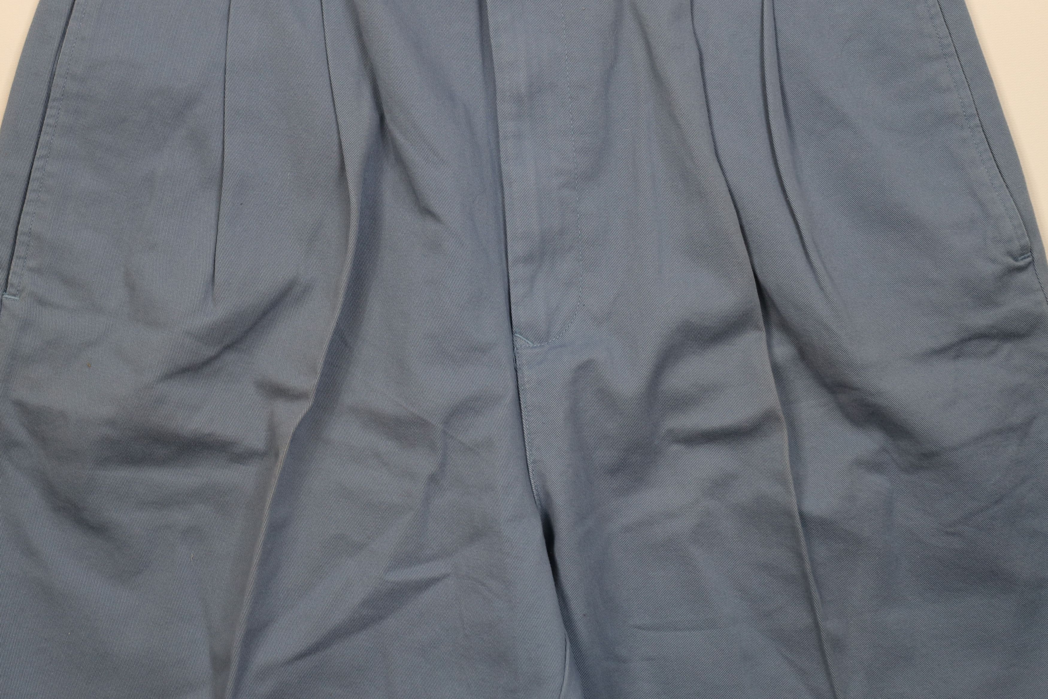 Tommy Hilfiger Deadstock Vintage 90s Tommy Hilfiger Chino Golf Shorts Blue Size US 35 - 3 Thumbnail