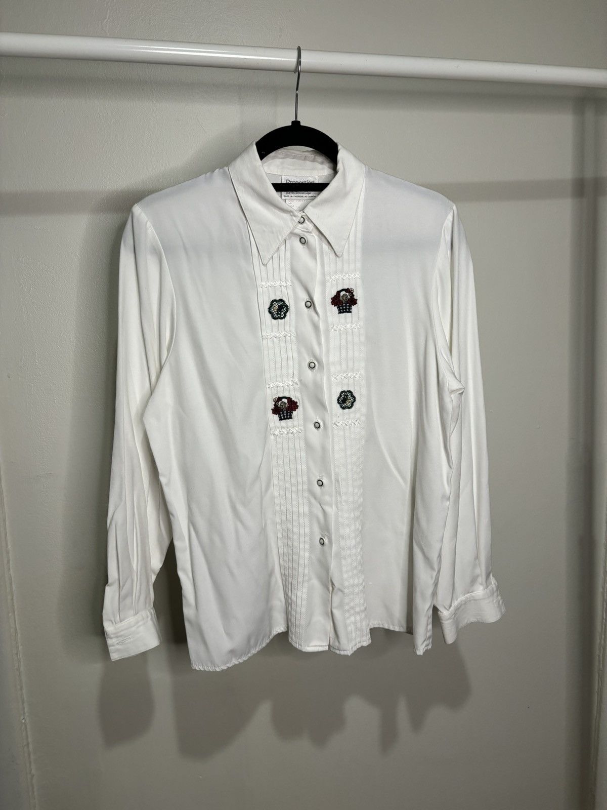 Vintage Vintage 1970s White Coquette Button-Up Shirt Size L / US 10 / IT 46 - 1 Thumbnail