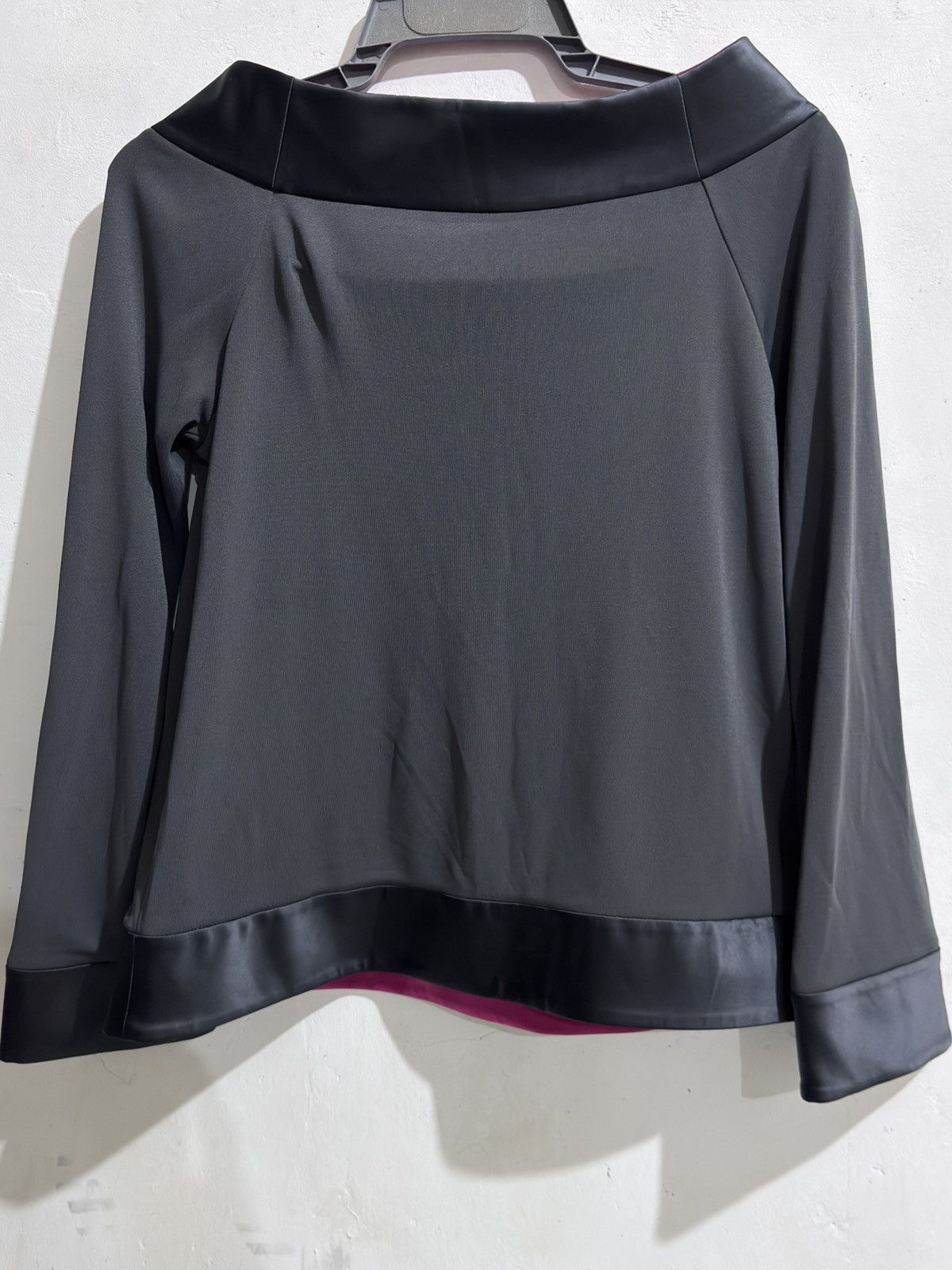 Giorgio Armani GIORGIO ARMANI BOAT NECKLINE BLOUSE Size S / US 4 / IT 40 - 3 Thumbnail