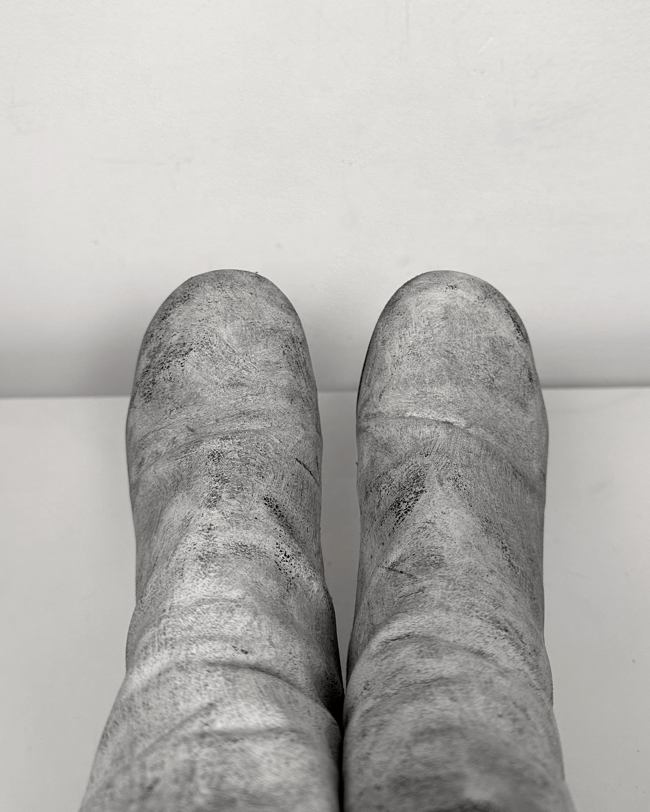 Maison Margiela Maison Margiela White Concrete Painted Boots Size US 5 / EU 37 - 5 Thumbnail