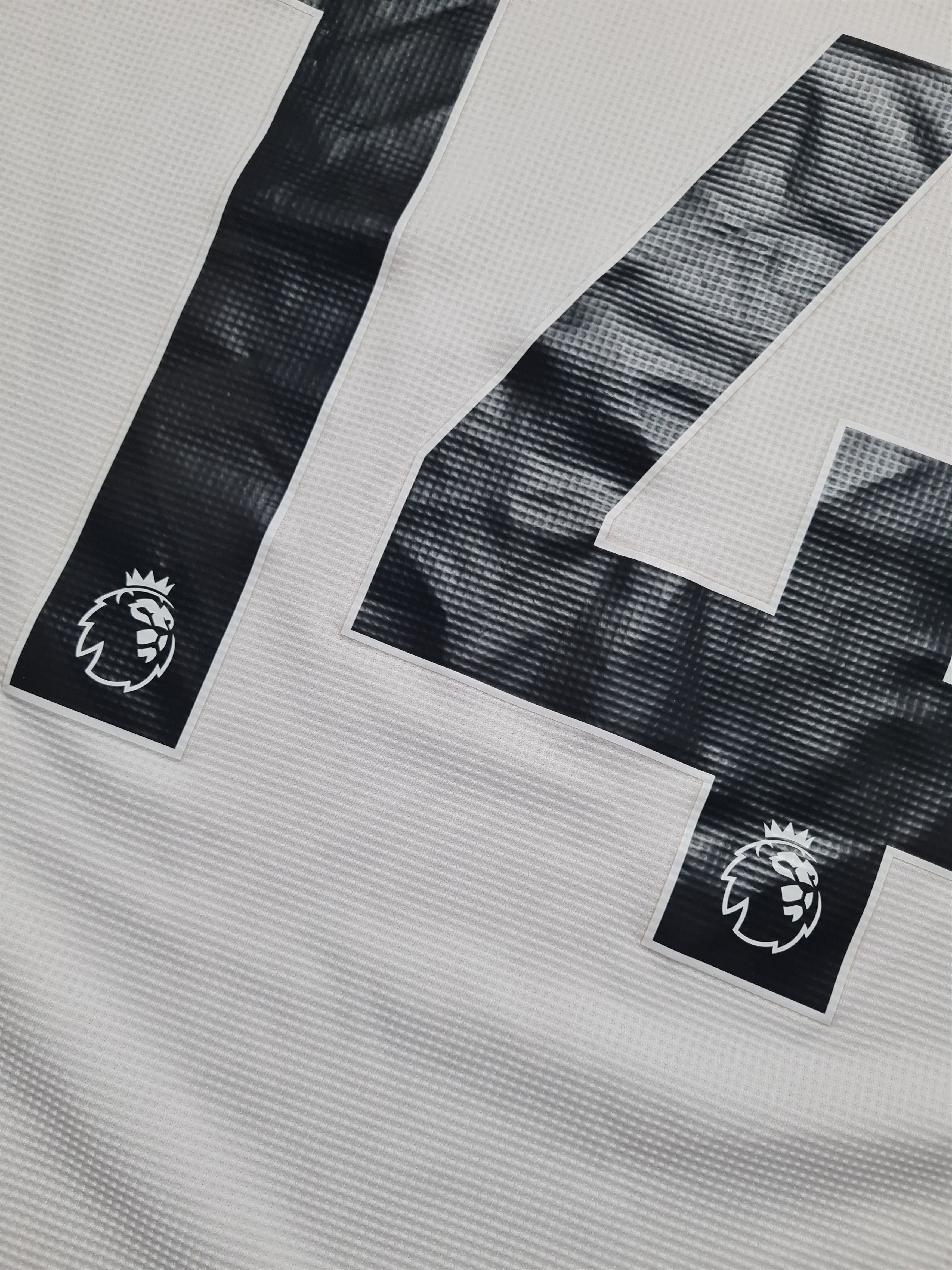 Adidas Adidas Newcastle United 24/25 Third Authentic ISAK #14 Size US L / EU 52-54 / 3 - 11 Thumbnail