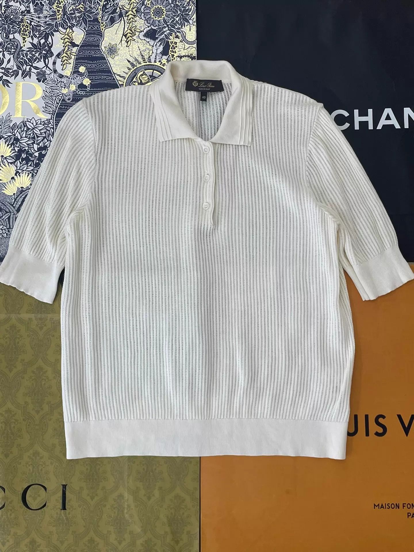 Loro Piana Loro Piana Cream Waffle Collar SS Top 40 Old Money Size S / US 4 / IT 40 - 1 Thumbnail