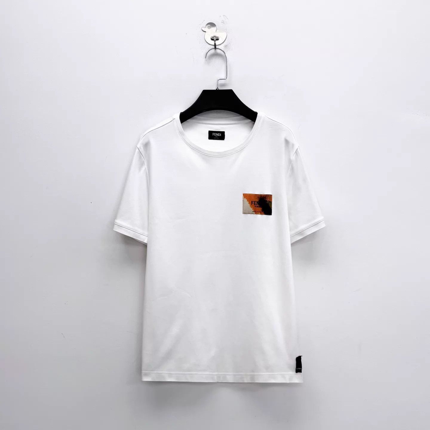 Fendi Fendi SS23 White Painted Patch Logo Tee M Size US M / EU 48-50 / 2 - 1 Thumbnail