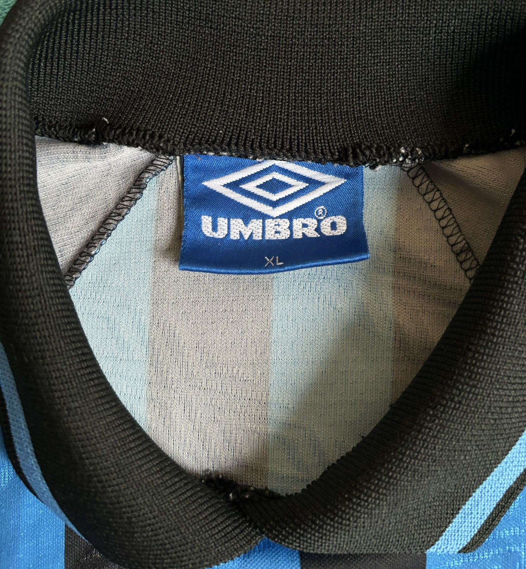 Umbro Template Umbro 9 Football Jersey sizes. XL Size US XL / EU 56 / 4 - 14 Thumbnail