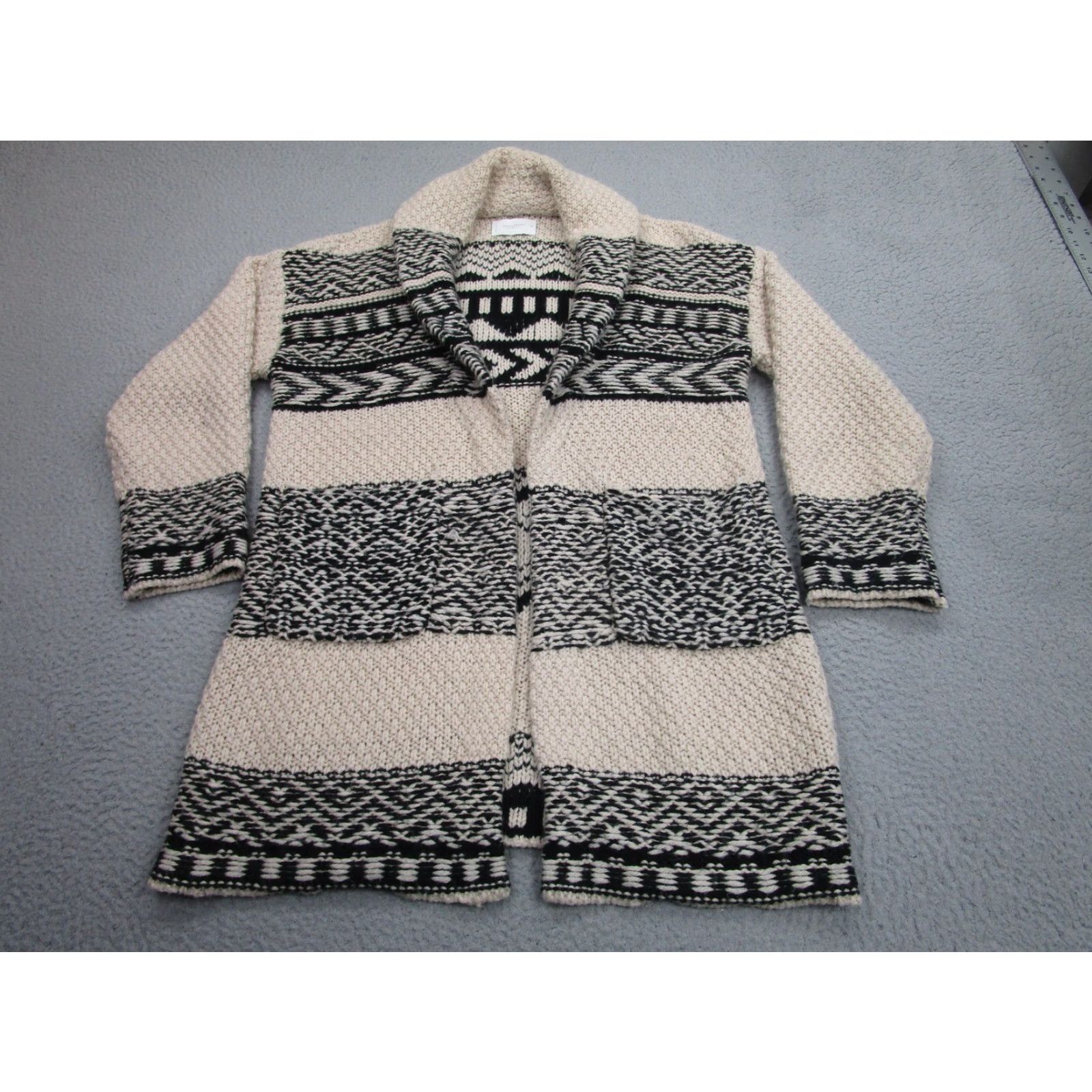 Lucky Brand Lucky Brand Cardigan Sweater M Tribal Boho Western Aztec Southwestern White Womens Size M / US 6-8 / IT 42-44 - 2 Thumbnail