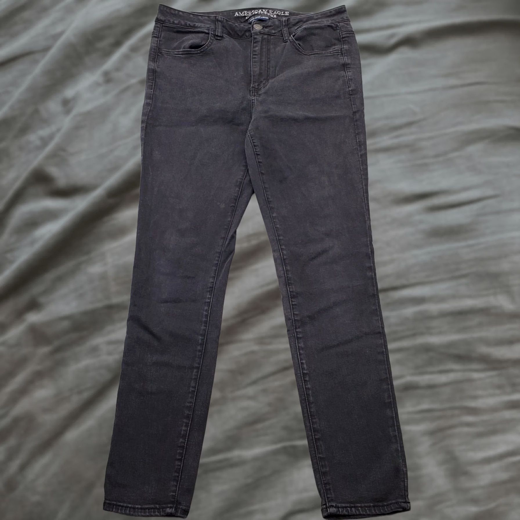 American Eagle Outfitters American Eagle Outfitters Womens 12 Black Super Stretch High Rise Jegging Jeans Size 34" / US 12 / IT 48 - 1 Thumbnail