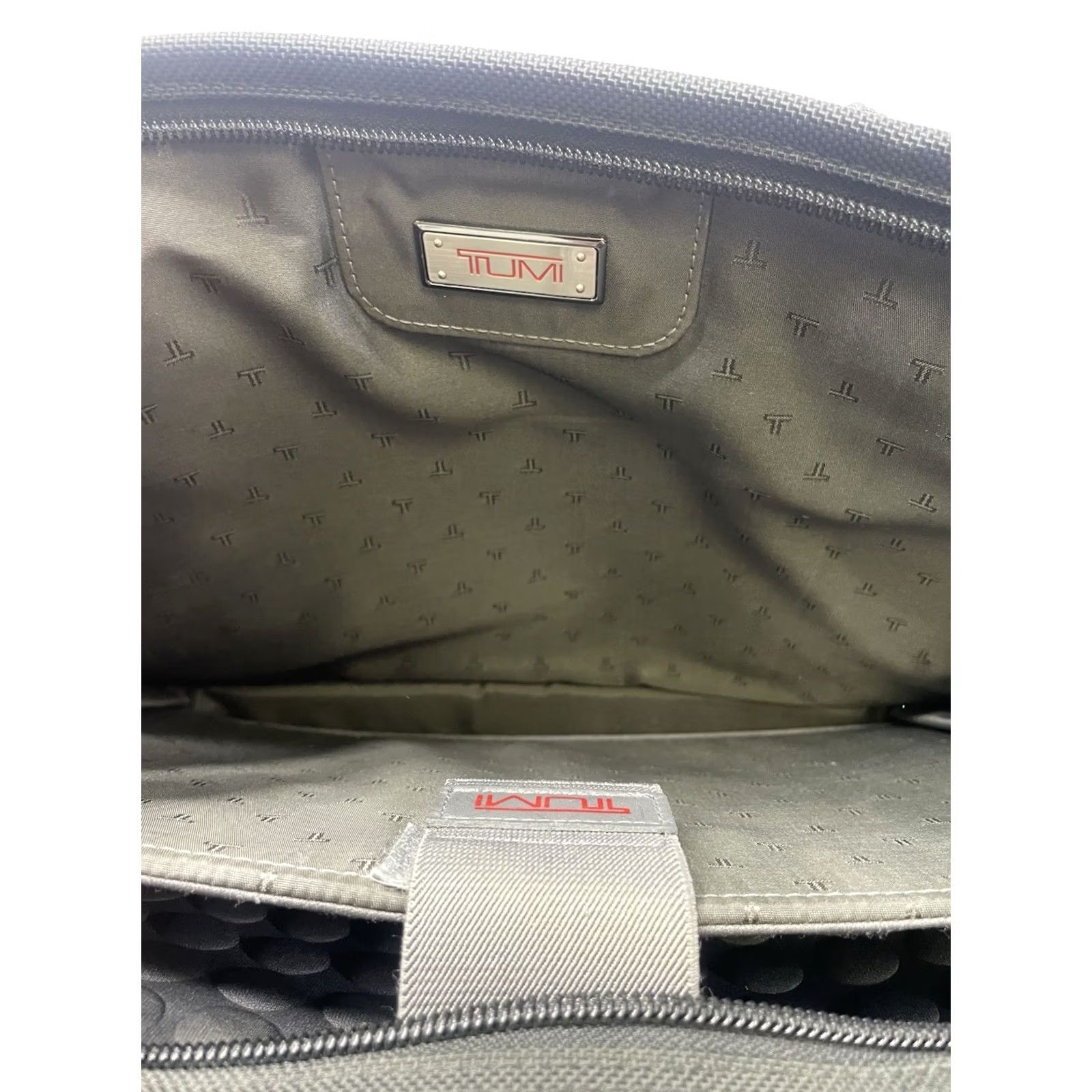 Tumi TUMI 26130D4 ESSENTIAL BRIEF FXT Ballistic Nylon Laptop Briefcase Black Messenger Bag Size US 31 - 3 Thumbnail
