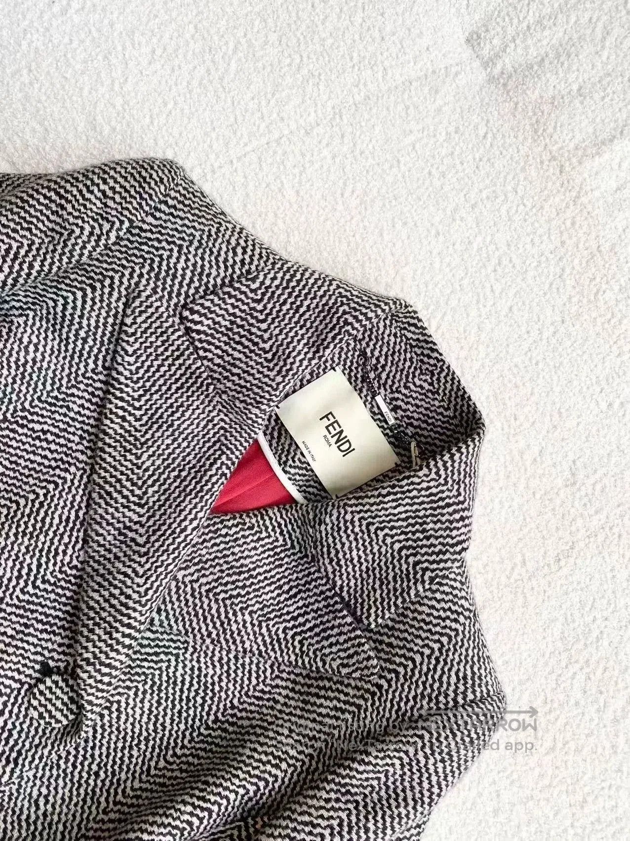 Fendi Fendi Wool Wave Plaid Pattern Coat. Size US XS / EU 42 / 0 - 3 Thumbnail