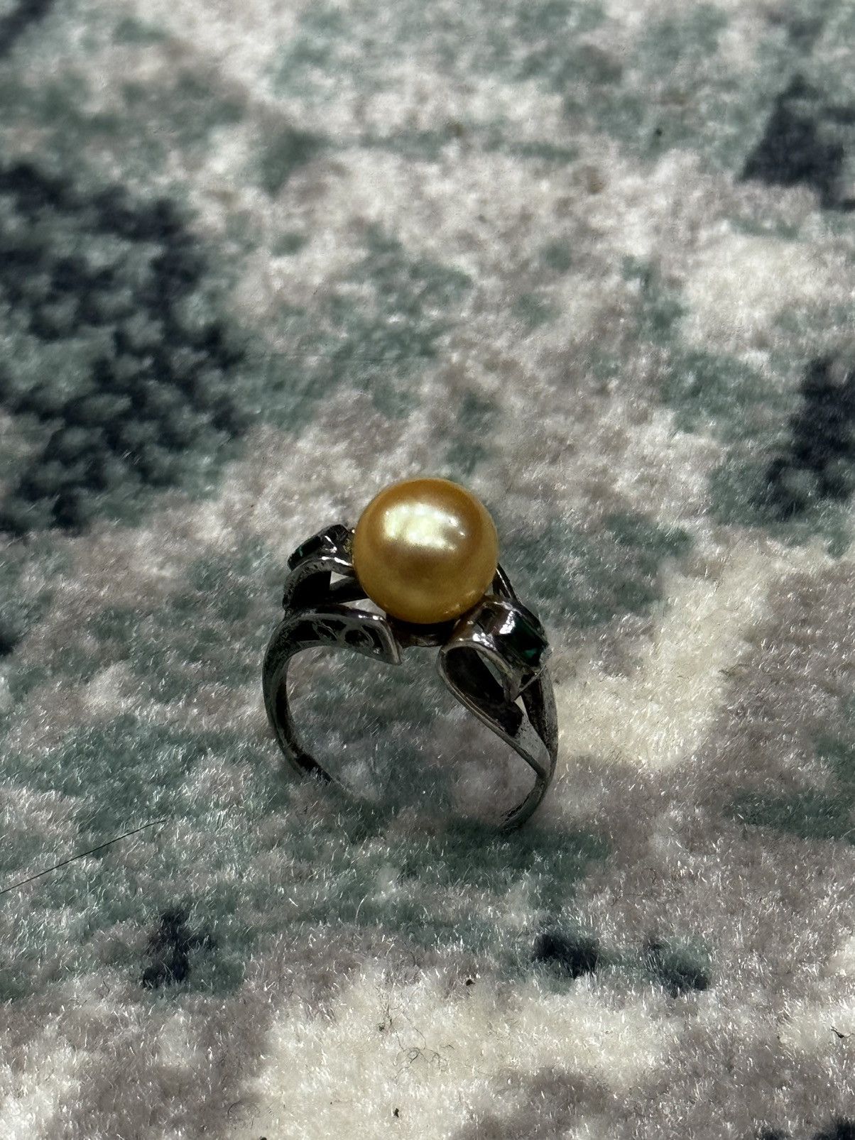Jewelry × Sterling Silver GOLDEN PEARL SOUTH SEA WITH EMERALD SILVER RING Size ONE SIZE - 1 Thumbnail