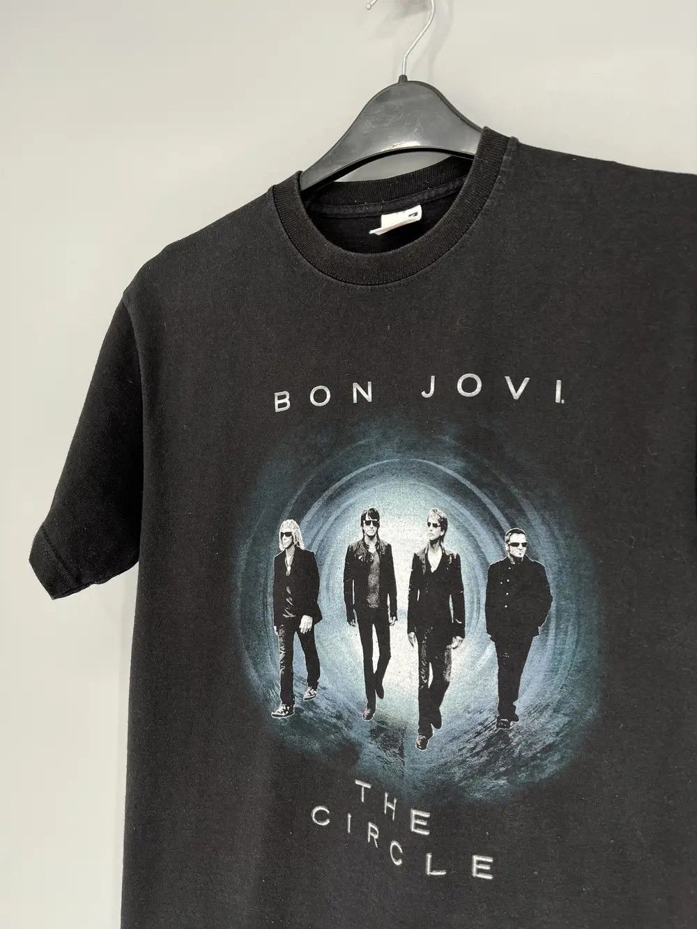 Band Tees 2010 Bon Jovi The Circle Tour Band Tee Size M Size US M / EU 48-50 / 2 - 6 Thumbnail
