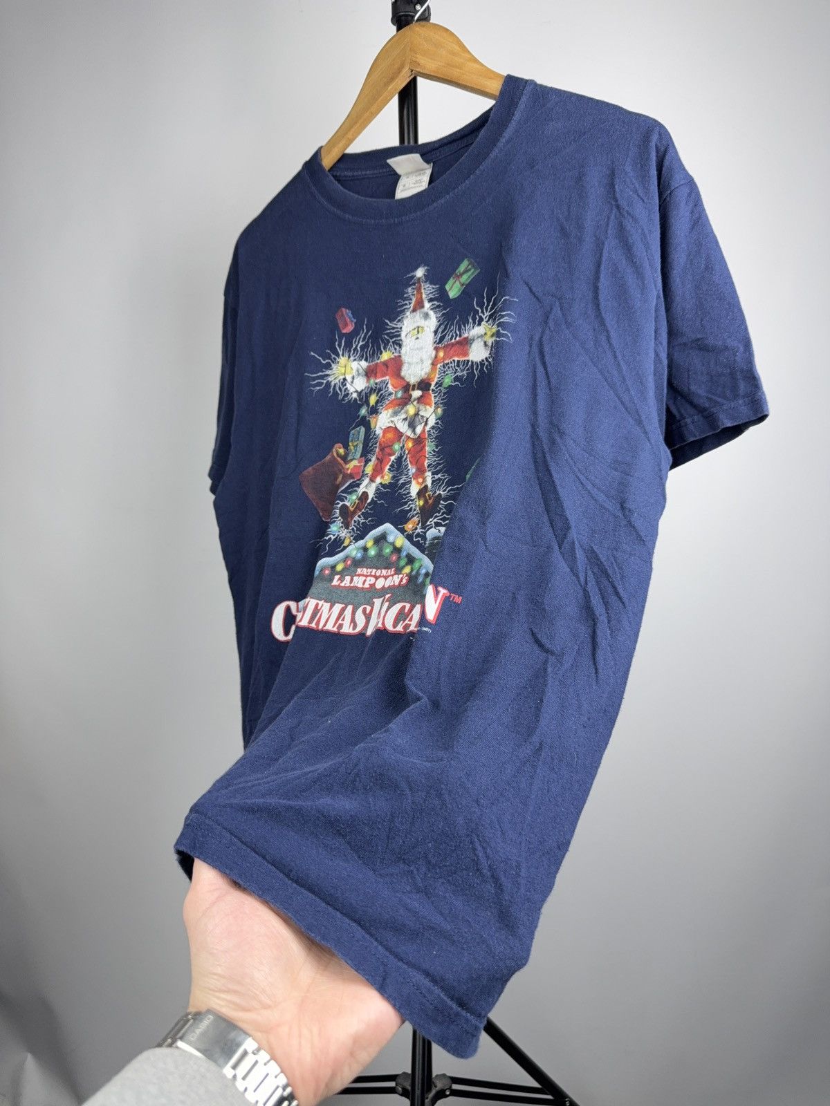 Warner Bros 2007 Christmas Vacation Santa Graphic Movie T-Shirt L Size US L / EU 52-54 / 3 - 4 Thumbnail