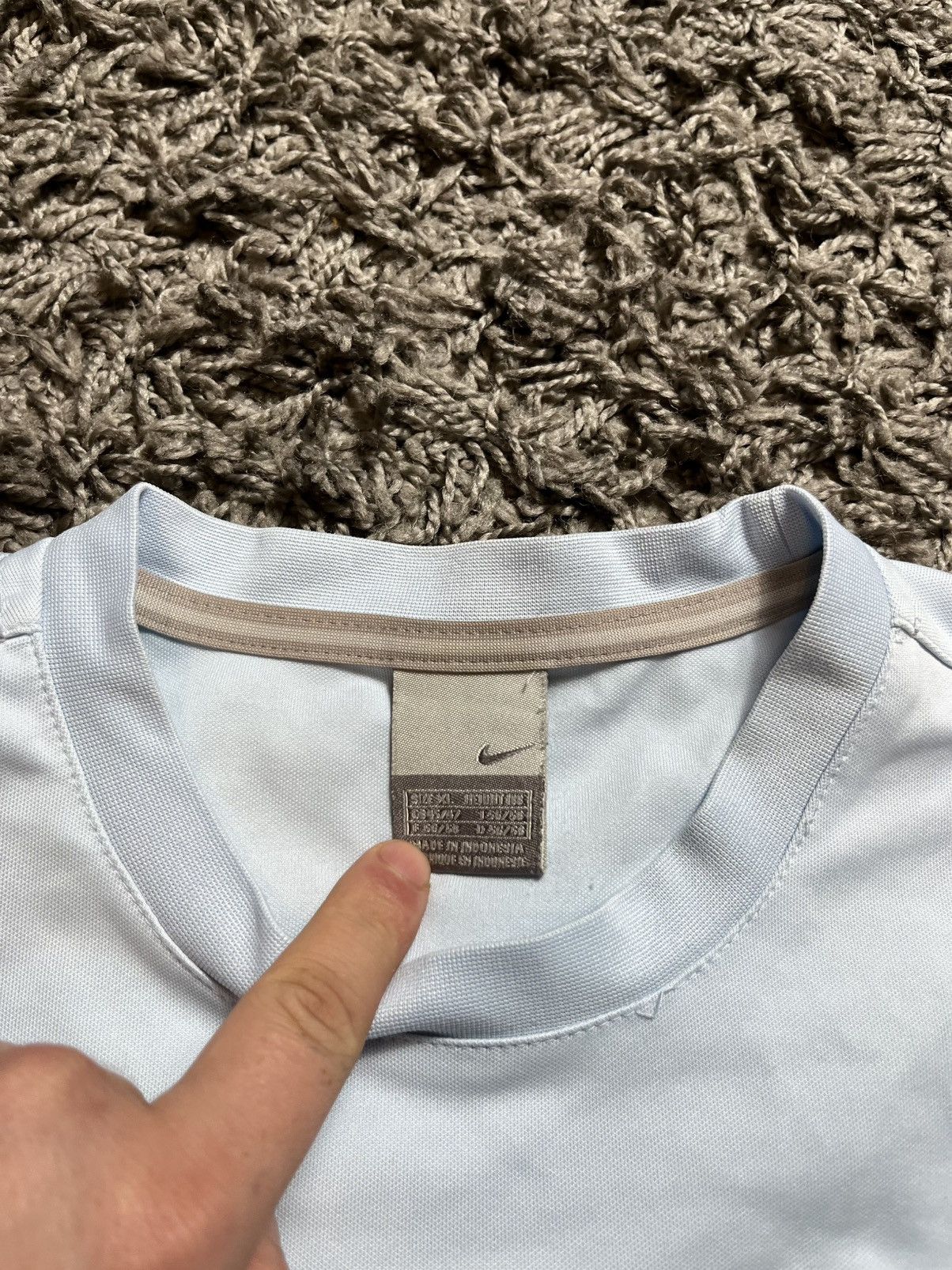 Vintage NIKE VINTAGE Y2K POLYESTER SWOOSH BLUE & WHITE T-SHIRT Size US XL / EU 56 / 4 - 3 Thumbnail