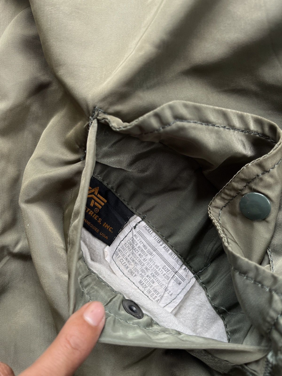 Alpha Industries Vintage 90s Alpha Industries MA-1 Bomber Jacket USAF Size US M / EU 48-50 / 2 - 2 Thumbnail