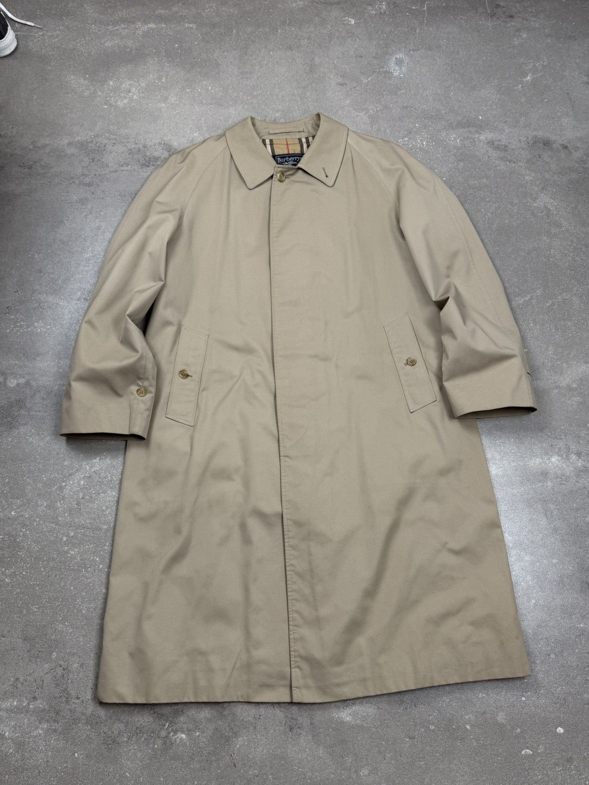 Burberry Burberry trench jacket luxury old money vintage 1990s Size US XL / EU 56 / 4 - 1 Thumbnail
