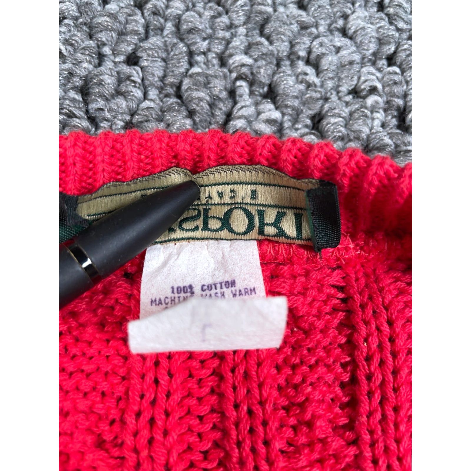 Vintage VINTAGE Preppy Cable Knit V-Neck Sweater Vest Men Large Red Cotton USA Made Austad Linksport by Austad's Size US L / EU 52-54 / 3 - 4 Thumbnail