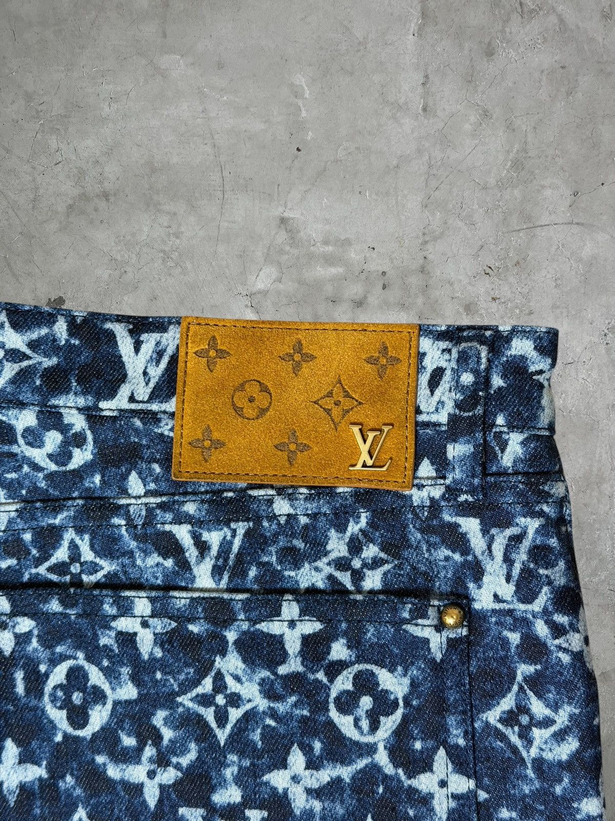 Louis Vuitton Louis Vuitton Monogram Denims Size US 31 - 8 Thumbnail