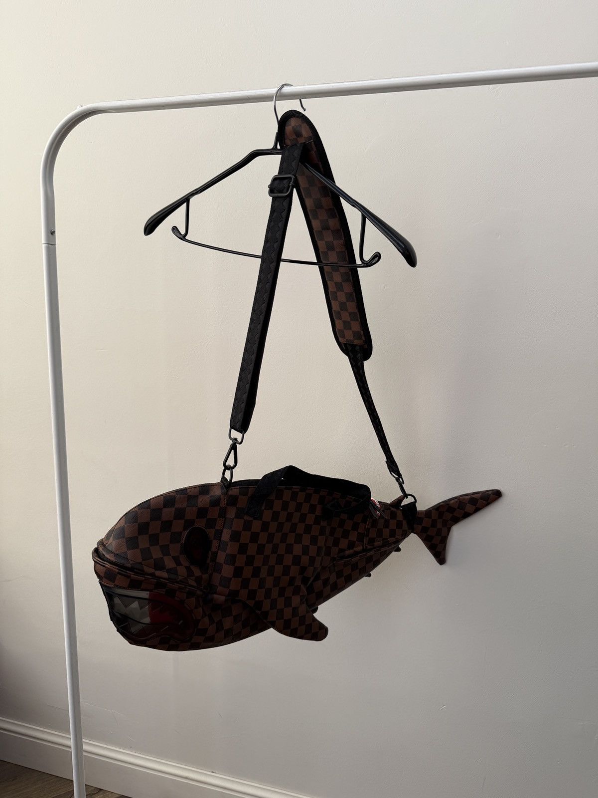 Sprayground SPRAYGROUND CLEAR RUBBER SHARKS IN PARIS DUFFLE Size ONE SIZE - 1 Thumbnail