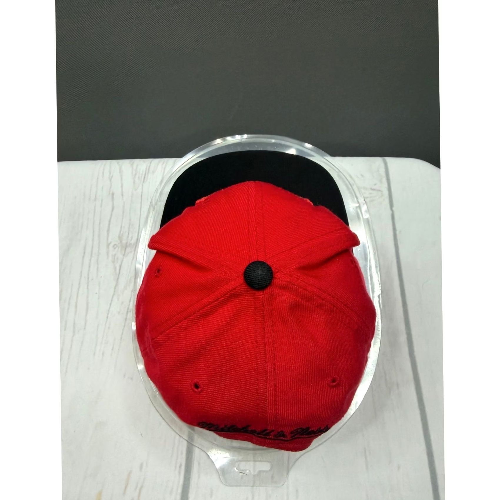 Mitchell & Ness Mitchell & Ness Chicago Bulls Hat Mens Red Black Snapback Hardwood Classics OSFA Size ONE SIZE - 6 Thumbnail