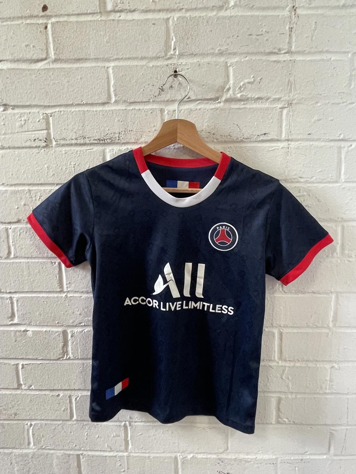 Designer Paris Saint-Germain Men's Soccer Jersey Size US M / EU 48-50 / 2 - 1 Thumbnail