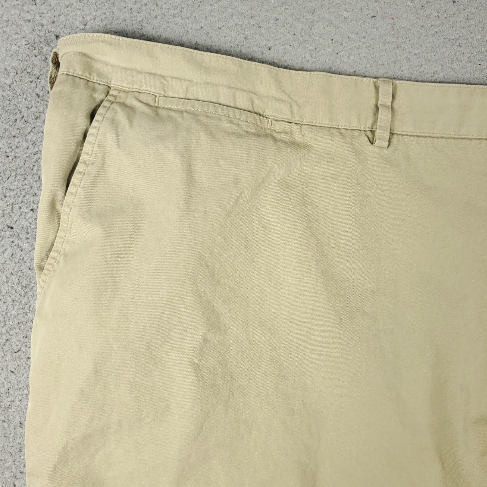 Ralph Lauren Vintage Ralph Lauren Men's Chino Shorts Size 52 Beige Flat Front Casual Classic Size US 36 / EU 52 - 2 Thumbnail