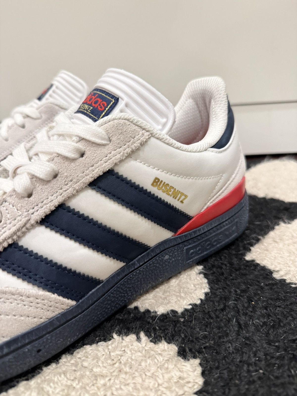 Adidas Adidas Busenitz Shoes Size 8 Worn Once Size US 8 / EU 41 - 10 Thumbnail