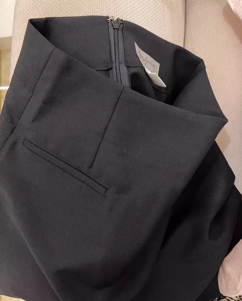 Yohji Yamamoto Yohji Yamamoto size xs Black One-Piece Wool Skirt 2501-Next Size 27" / US 4 / IT 40 - 4 Thumbnail