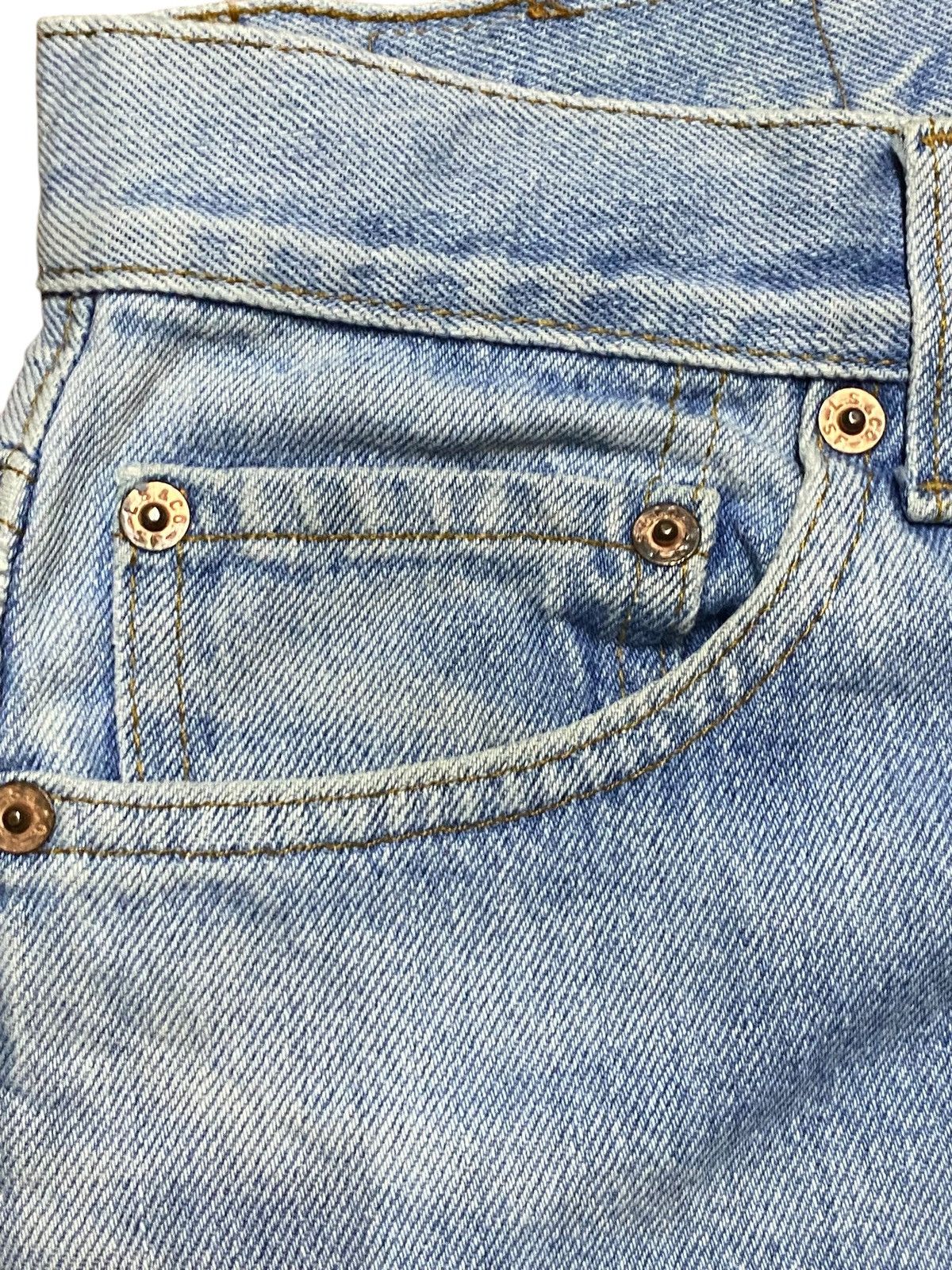 Levi's Vintage Clothing Vintage Levis 501 80s Grunge Distressed Loose Jeans Size US 29 - 11 Thumbnail