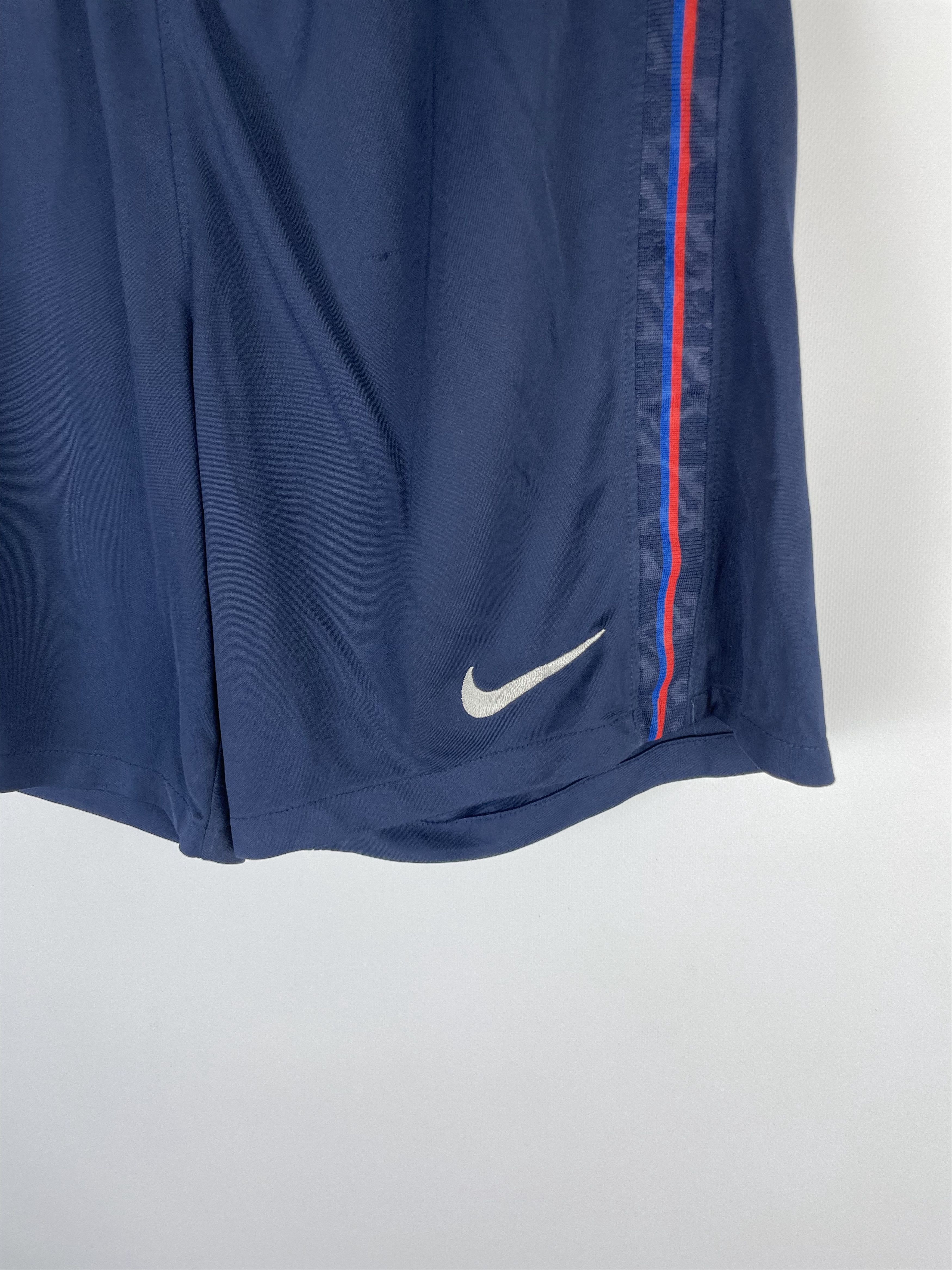 Nike Vintage Nike England Shorts Y2k Size US 34 / EU 50 - 3 Thumbnail