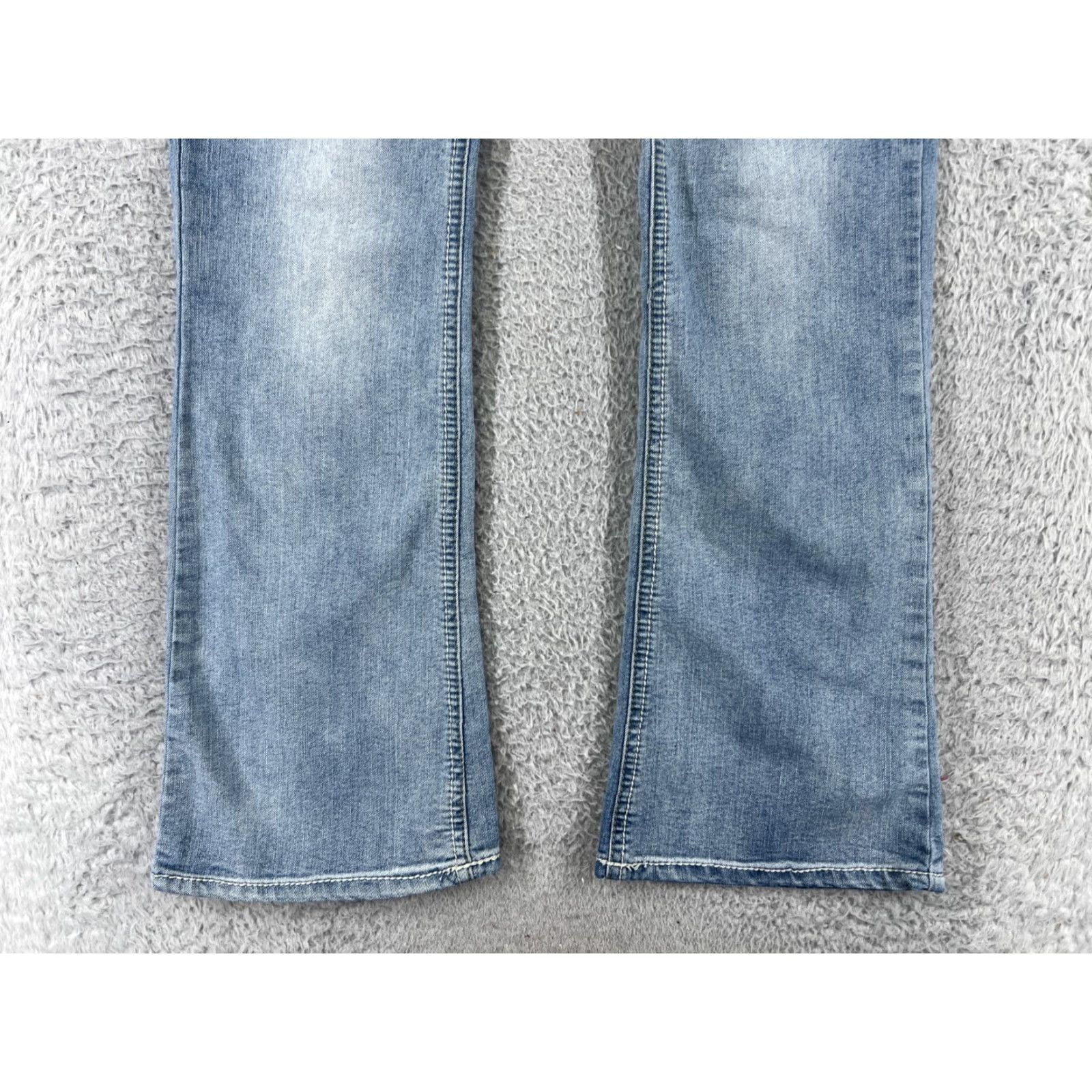 Vintage No Boundaries Jeans Women 9 Regular Blue Light Wash Distressed Flared Denim Inseam 30 Size 30" / US 8 / IT 44 - 4 Thumbnail