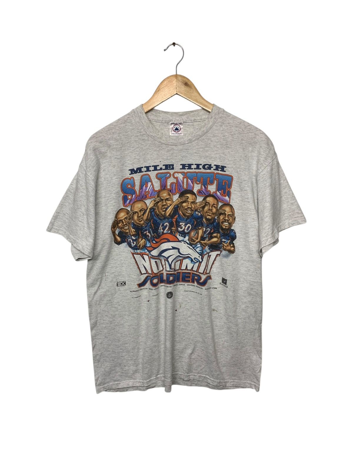 NFL × Vintage Vintage 90's NFL No Limit Mile High Salute All Player Shirt Size US L / EU 52-54 / 3 - 1 Thumbnail