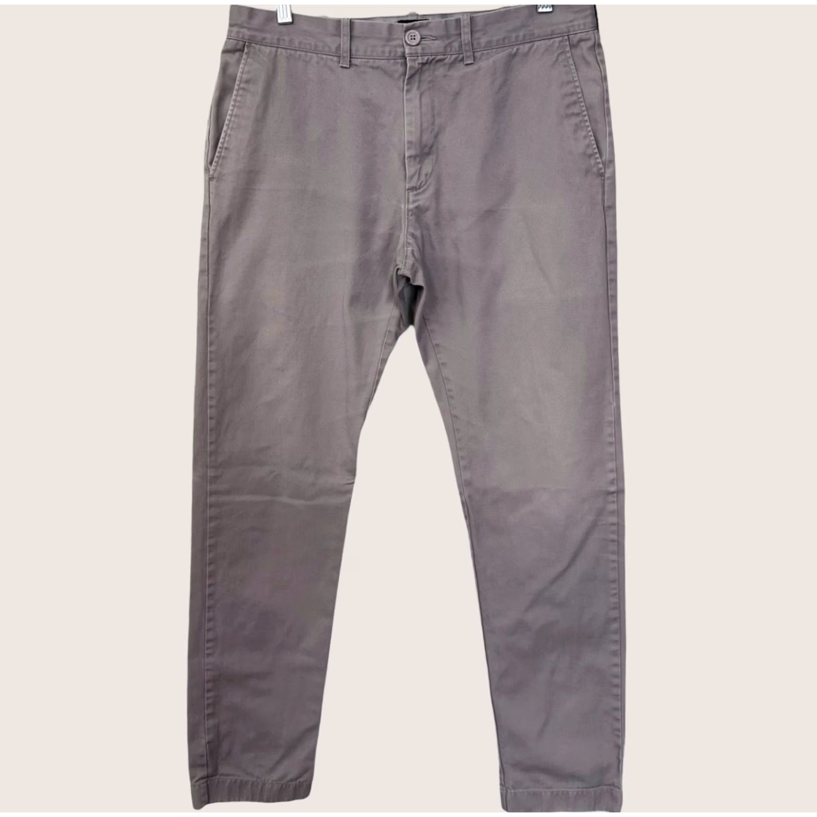 J.Crew J.Crew The Driggs Flat-Front Chino Pants Gray Men 32X32 Casual Preppy Golf Work Shirt/Pants Size US 32 / EU 48 - 1 Thumbnail