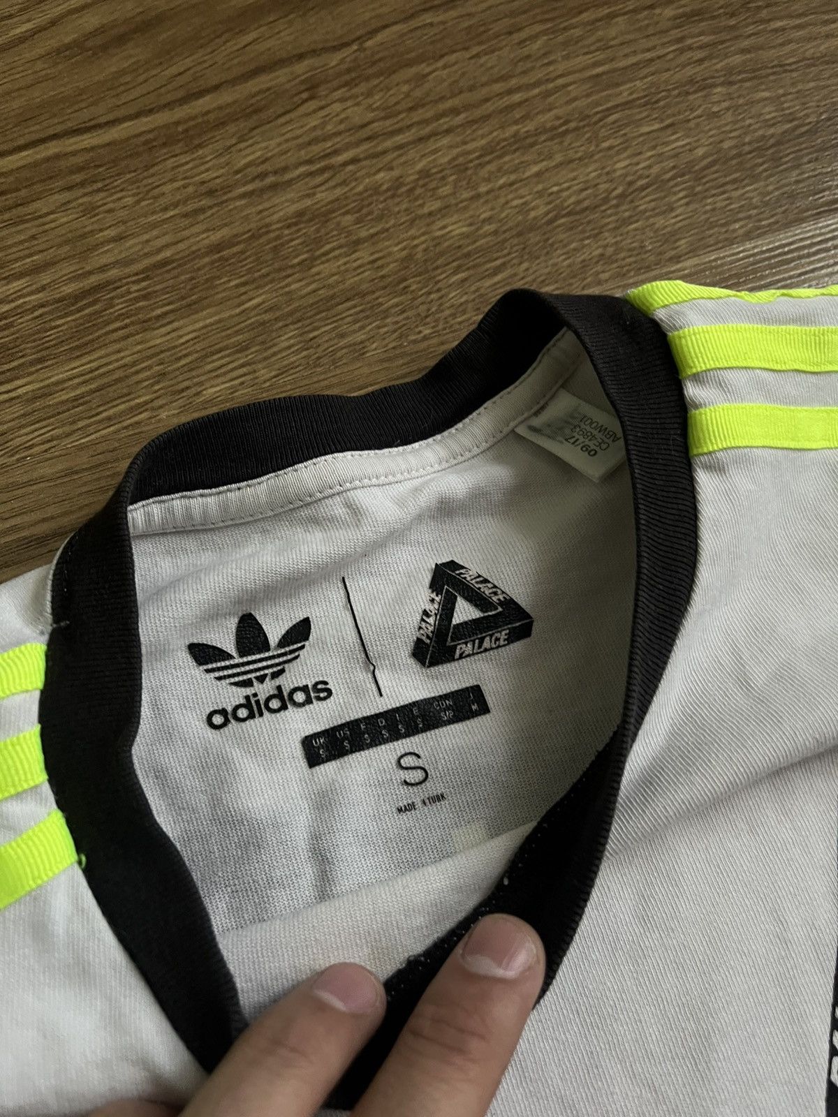 Adidas × Palace Adidas x Palce t-shirt Size US S / EU 44-46 / 1 - 16 Thumbnail