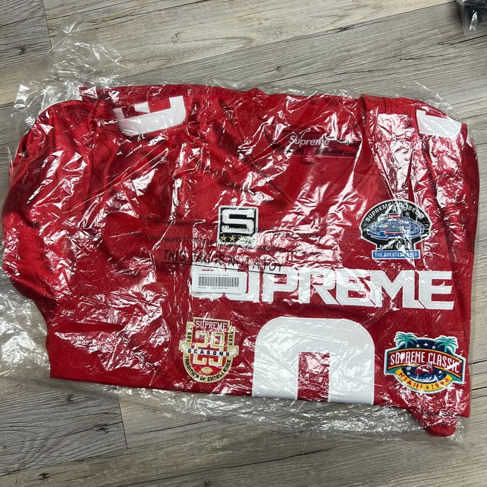 Supreme Supreme Championships Embroidered Football Jersey Red • L