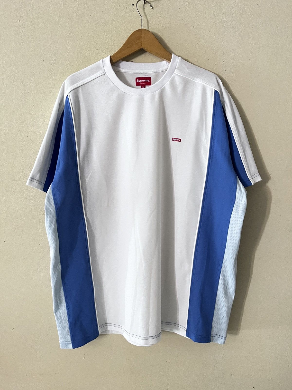 Supreme SUPREME SMALL LOGO Size US XXL / EU 58 / 5 - 1 Thumbnail