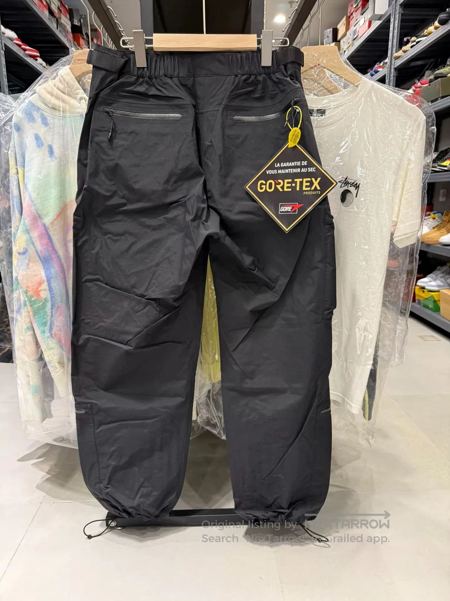 Supreme Supreme FW21 GORE-TEX Tech Pant. Size US 32 / EU 48 - 2 Thumbnail