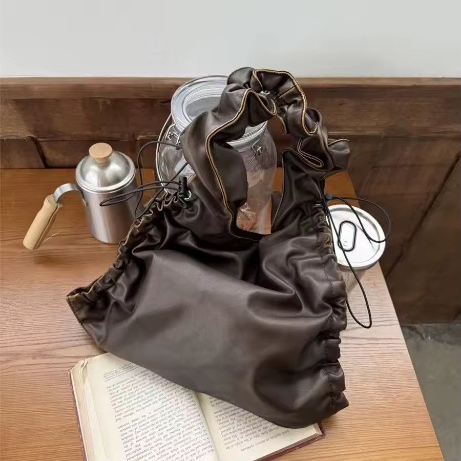 Designer Retro Streetwear PU Leather Pleated Trendy Crossbody Bag Size ONE SIZE - 2 Thumbnail