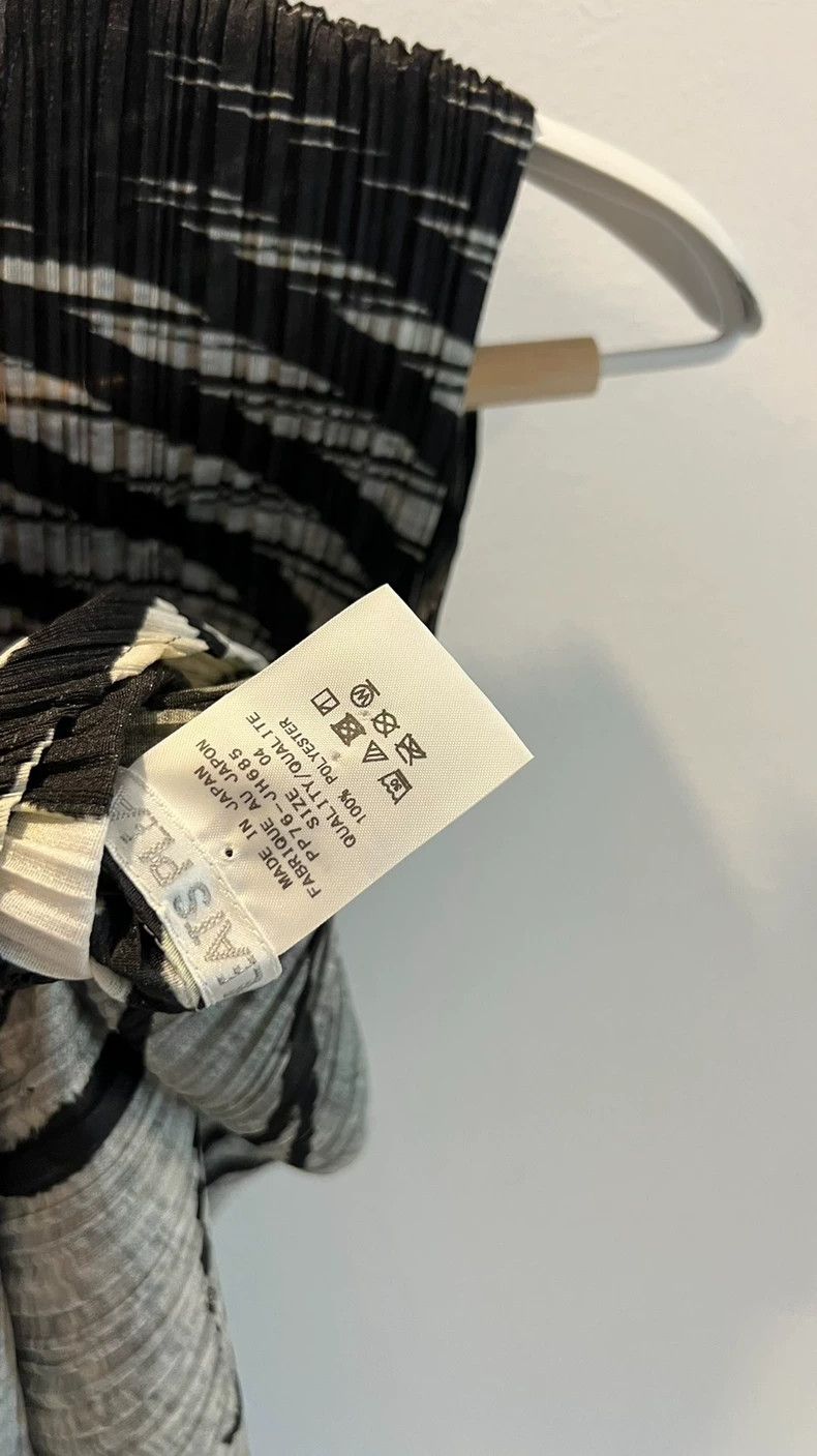 Issey Miyake Issey Miyake size:4 Firework dress Size M / US 6-8 / IT 42-44 - 3 Thumbnail