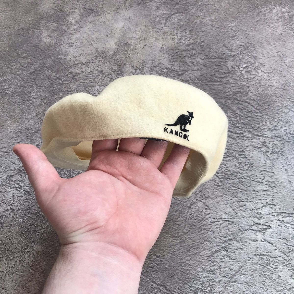 Vintage Vintage Kangol Beretta Embroidered Logo Y2K 90s Streetwear O Size ONE SIZE - 3 Thumbnail
