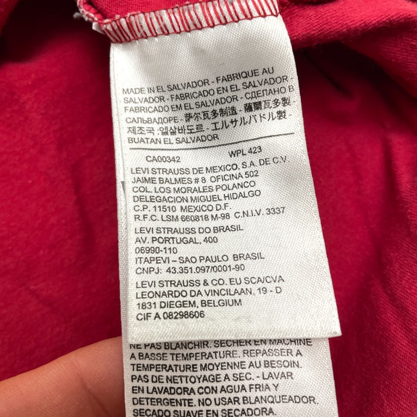 Levi's Levi's Graphic T-Shirt Mens Medium Red Cotton Casual Tee Streetwear Size US M / EU 48-50 / 2 - 5 Thumbnail