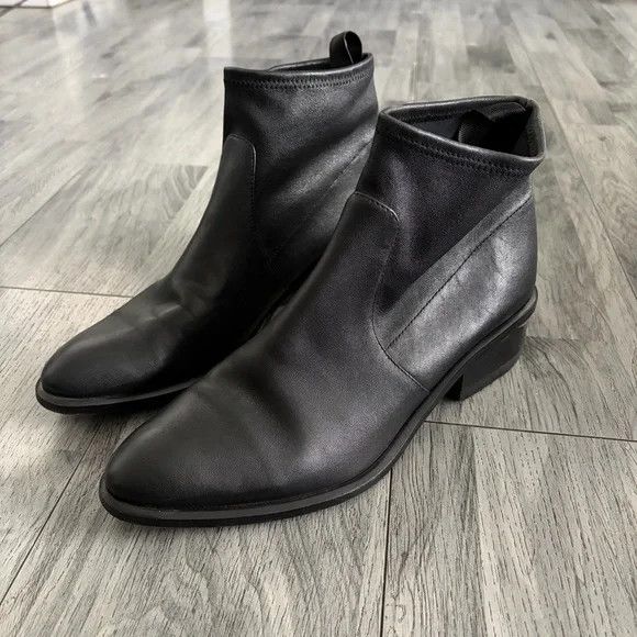 Alexander Wang Alexander Wang Black Leather Ankle Chelsea Boots Size US 9 / IT 39 - 3 Thumbnail