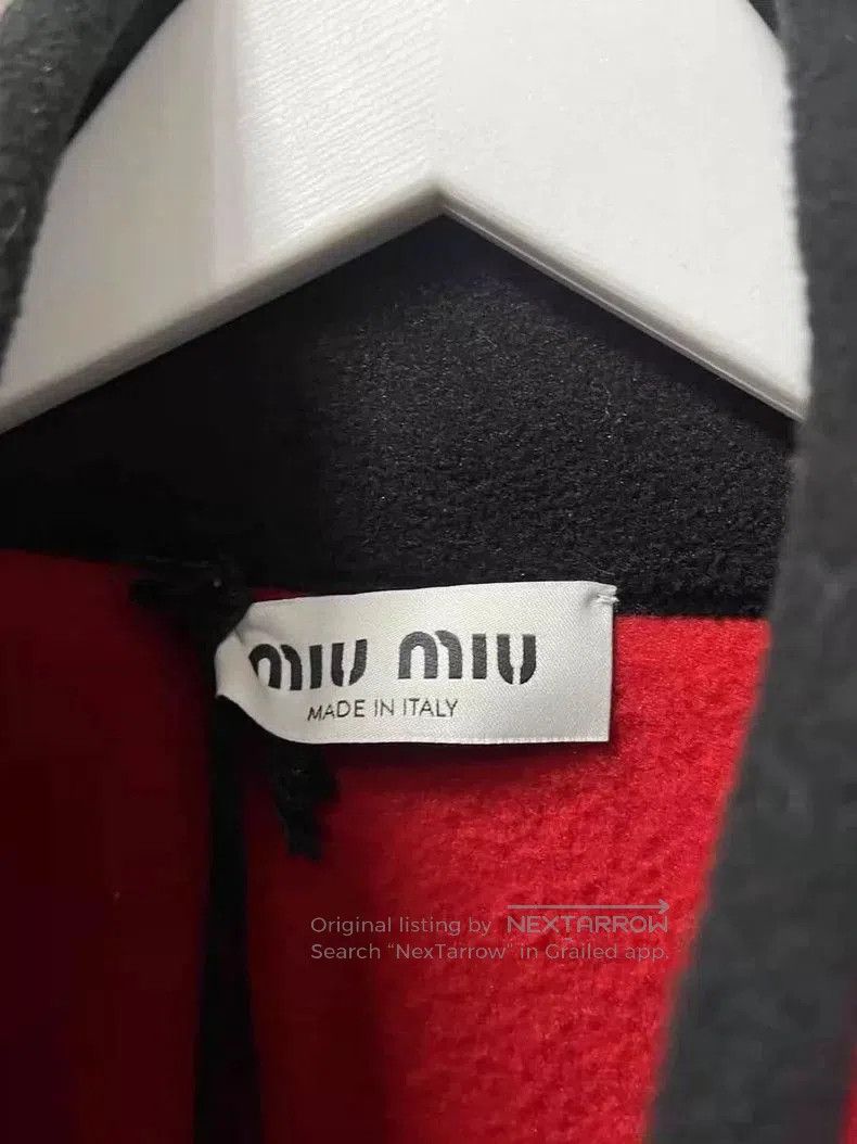 Miu Miu Miumiu Red Fleece Half. Size US M / EU 48-50 / 2 - 6 Thumbnail